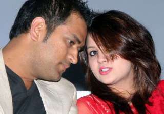 dhoni to be a father next month - India TV dhoni to be a father next month - India TV