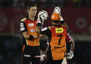 ipl 8 boult warner shine as sunrisers beat kxip... ipl 8 boult warner shine as sunrisers beat kxip...