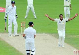 pakistan bowlers work their magic yet again -... pakistan bowlers work their magic yet again -...