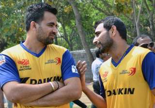 ipl 8 delhi daredevils zaheer shami nursing... ipl 8 delhi daredevils zaheer shami nursing...