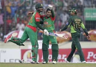 ban vs pak bangladesh beats pakistan by 79 runs... ban vs pak bangladesh beats pakistan by 79 runs...