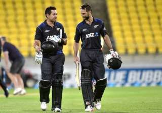 nz vs pak nz beats pakistan by 7 wickets with 10... nz vs pak nz beats pakistan by 7 wickets with 10...