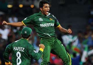 pakistan spinner raza hasan caught by police at... pakistan spinner raza hasan caught by police at...