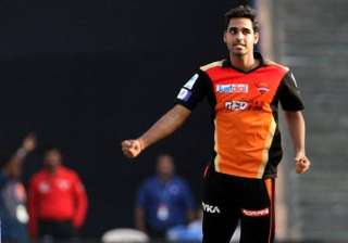 ipl 8 mumbai indians post 157/8 against sunrisers... ipl 8 mumbai indians post 157/8 against sunrisers...