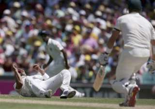 aus vs ind good pitch and poor fielding helped... aus vs ind good pitch and poor fielding helped...