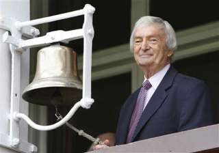 benaud s widow declines offer of state funeral -... benaud s widow declines offer of state funeral -...
