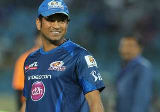 ipl 8 tendulkar still a big draw at feroz shah... ipl 8 tendulkar still a big draw at feroz shah...