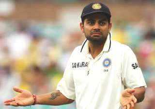 kohli fined for giving finger to crowd - India TV kohli fined for giving finger to crowd - India TV