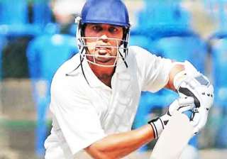 murali vijay scores unbeaten ton against mumbai... murali vijay scores unbeaten ton against mumbai...
