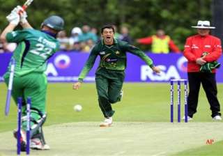 pak crush ireland in first odi by 7 wickets -... pak crush ireland in first odi by 7 wickets -...