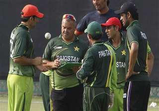 pakistan coach hopes ppl attracts foreign players... pakistan coach hopes ppl attracts foreign players...