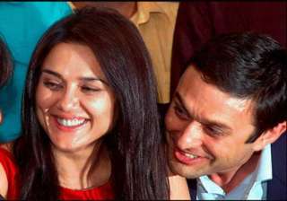 preity zinta files molestation case against ness... preity zinta files molestation case against ness...