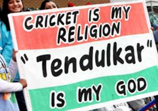 sachin fan hangs himself near mysore - India TV sachin fan hangs himself near mysore - India TV