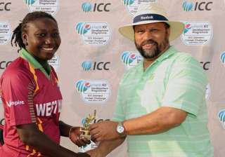 stafanie only cricketer in history to be no 1 in... stafanie only cricketer in history to be no 1 in...