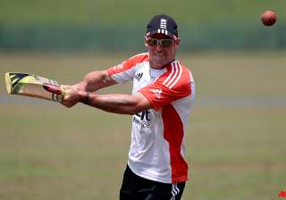 strauss says england desperate to win 2nd test -... strauss says england desperate to win 2nd test -...