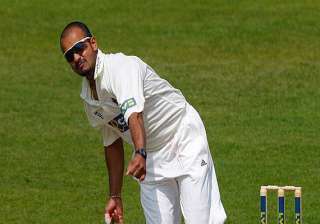 veteran spinner murali kartik retires from... veteran spinner murali kartik retires from...