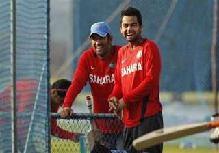 virat kohli dhoni continue to be in top 4 in odis... virat kohli dhoni continue to be in top 4 in odis...