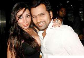 watch hot pictures of sofia hayat ex girl friend... watch hot pictures of sofia hayat ex girl friend...