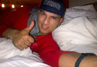 yuvraj singh returns to india on monday - India TV yuvraj singh returns to india on monday - India TV