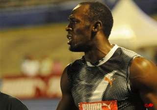 bolt starts slow but still wins semifinal heat -... bolt starts slow but still wins semifinal heat -...