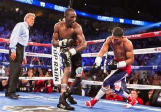 crawford stops gamboa keeps lightweight belt -... crawford stops gamboa keeps lightweight belt -...
