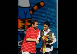 oh yaaro rahman launches theme song for delhi cwg... oh yaaro rahman launches theme song for delhi cwg...