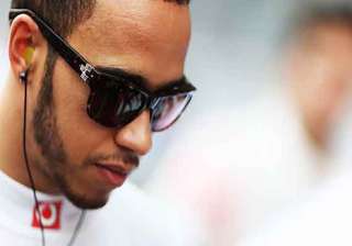 lewis hamilton moved by kolkata street children -... lewis hamilton moved by kolkata street children -...