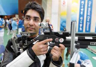 sports minister gives rs 4 33 333 award to... sports minister gives rs 4 33 333 award to...