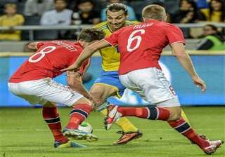 argentina beats italy 2 1 in friendly match -... argentina beats italy 2 1 in friendly match -...