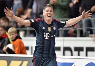 bayern beats mainz 2 0 to put 1 hand on... bayern beats mainz 2 0 to put 1 hand on...