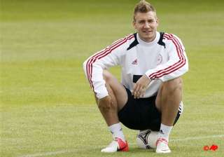 bendtner cleans up his act with fresh underwear -... bendtner cleans up his act with fresh underwear -...