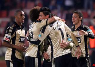 benfica beats leiria to take lead in portugal -... benfica beats leiria to take lead in portugal -...
