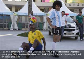 fifa world cup pele maradona impersonators... fifa world cup pele maradona impersonators...