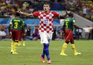fifa world cup mandzukic scores 2 as croatia... fifa world cup mandzukic scores 2 as croatia...