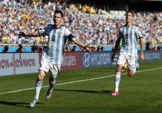 fifa world cup messi gives argentina 1 0 cup win... fifa world cup messi gives argentina 1 0 cup win...