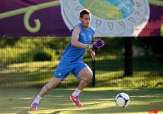 fabregas starts for spain france gets defensive -... fabregas starts for spain france gets defensive -...