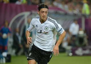 germany coach loew expects oezil to explode -... germany coach loew expects oezil to explode -...