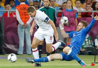 gerrard accepts english flaws after euro 2012... gerrard accepts english flaws after euro 2012...