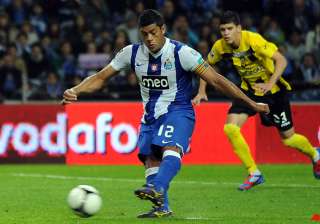 hulk scores 2 porto beats beira mar 3 0 - India TV hulk scores 2 porto beats beira mar 3 0 - India TV