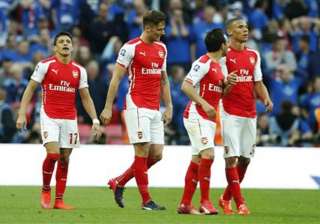 arsenal looks to delay chelsea s title coronation... arsenal looks to delay chelsea s title coronation...
