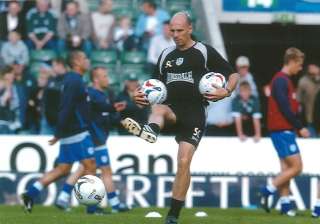 aiff offers stephen constantine india coach s job... aiff offers stephen constantine india coach s job...