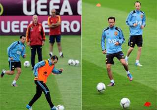 iniesta spain set example for france at euro 2012... iniesta spain set example for france at euro 2012...