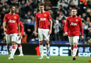 manchester united s title hopes hit by 3 0 loss... manchester united s title hopes hit by 3 0 loss...