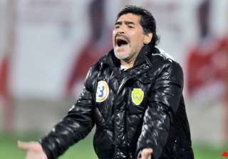 maradona threatens to leave al wasl after season... maradona threatens to leave al wasl after season...