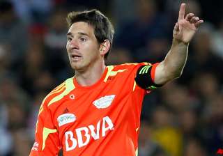 messi scores 3 goals in world soccer masters tour... messi scores 3 goals in world soccer masters tour...