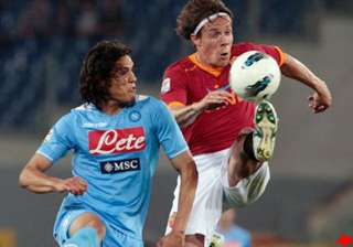 napoli and roma draw 2 2 in serie a - India TV napoli and roma draw 2 2 in serie a - India TV