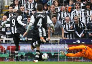 newcastle surging as spurs chelsea falter - India... newcastle surging as spurs chelsea falter - India...