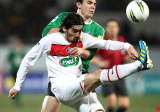 psg scrapes through 2 1 vs. locmine in french cup... psg scrapes through 2 1 vs. locmine in french cup...