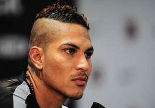 peru striker guerrero out for six weeks - India TV peru striker guerrero out for six weeks - India TV