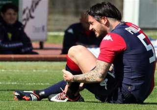 players wear rainbow laces in anti homophobia... players wear rainbow laces in anti homophobia...